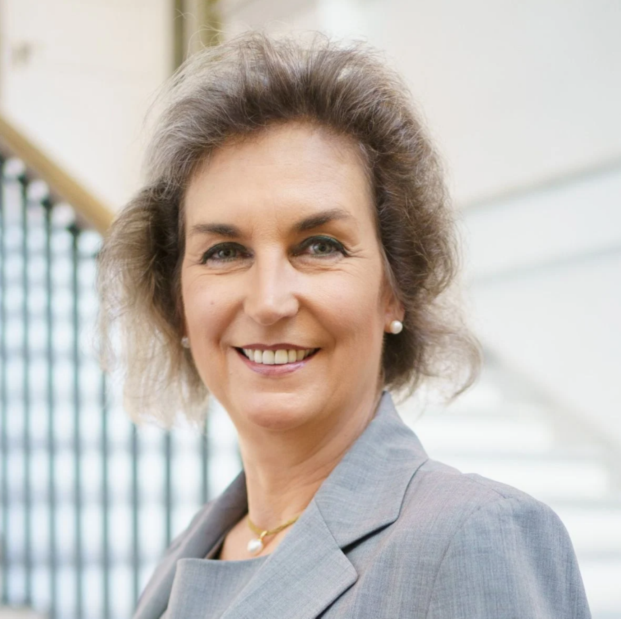 Martina Scharwey is a DQS Senior Lead Auditor and TQM Assessor. She is an expert in the areas of KPI