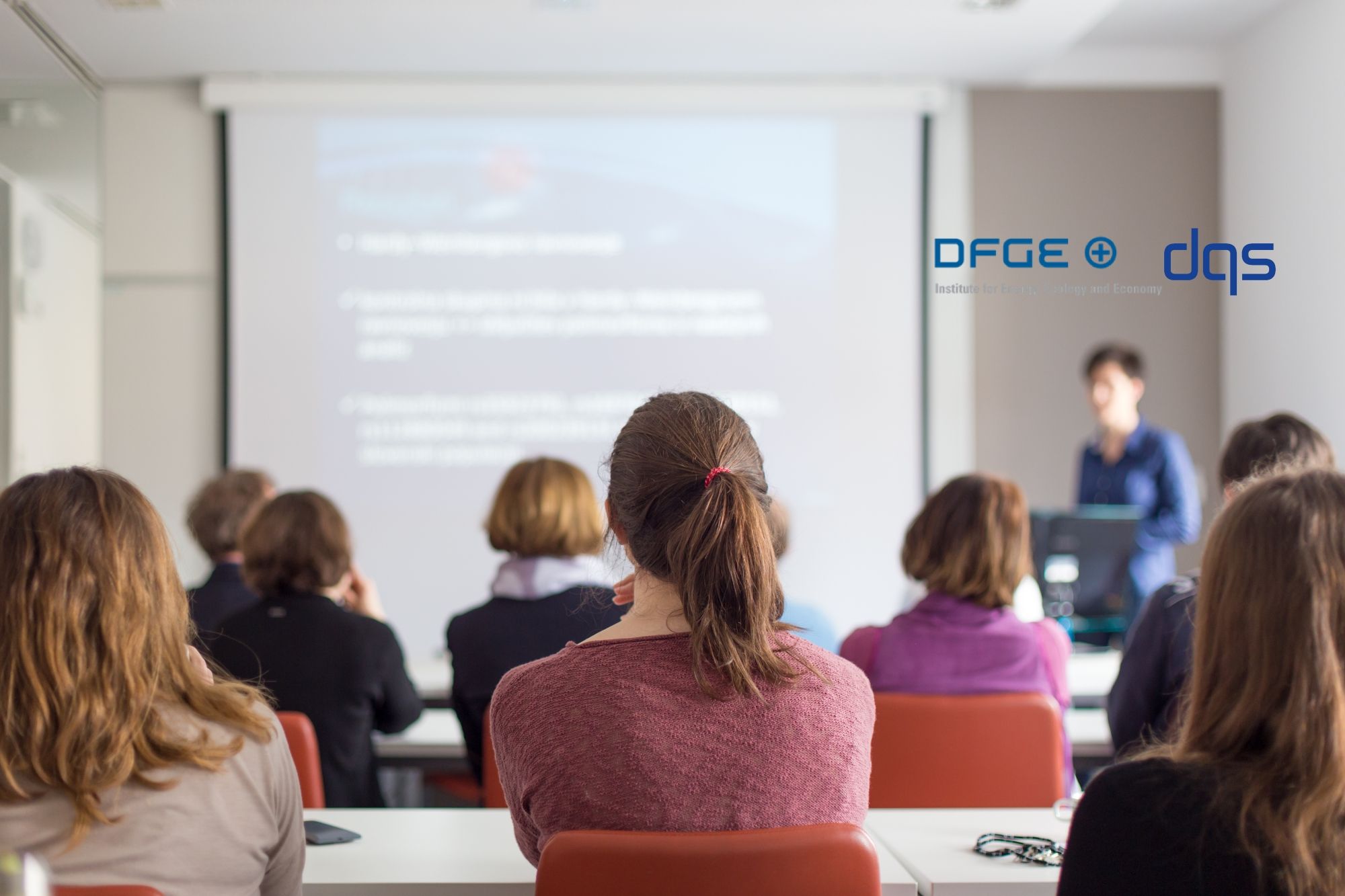 Give lectures. Семинар в университете. Лекция в вузе. Лекция в аудитории. Студенты на лекции.