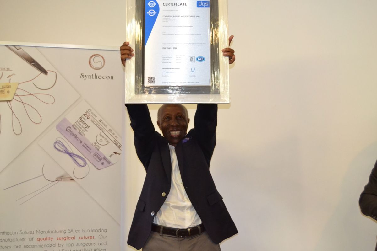 Synthecon Peter celebrate