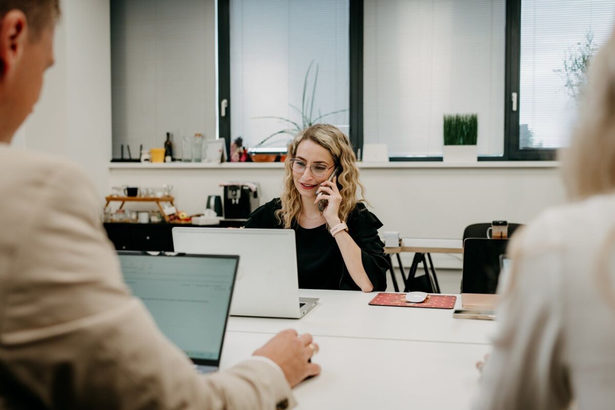 Sales woman in DQS Slovakia office.