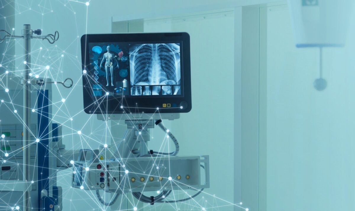 medical-product-home-dqs-medical instruments during a roentgen scan